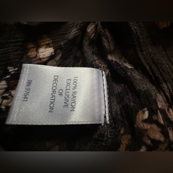 J. Jill Women's Peasant Blouse Floral Boho Cottagecore Fairy rayon size large - Picture 10 of 10